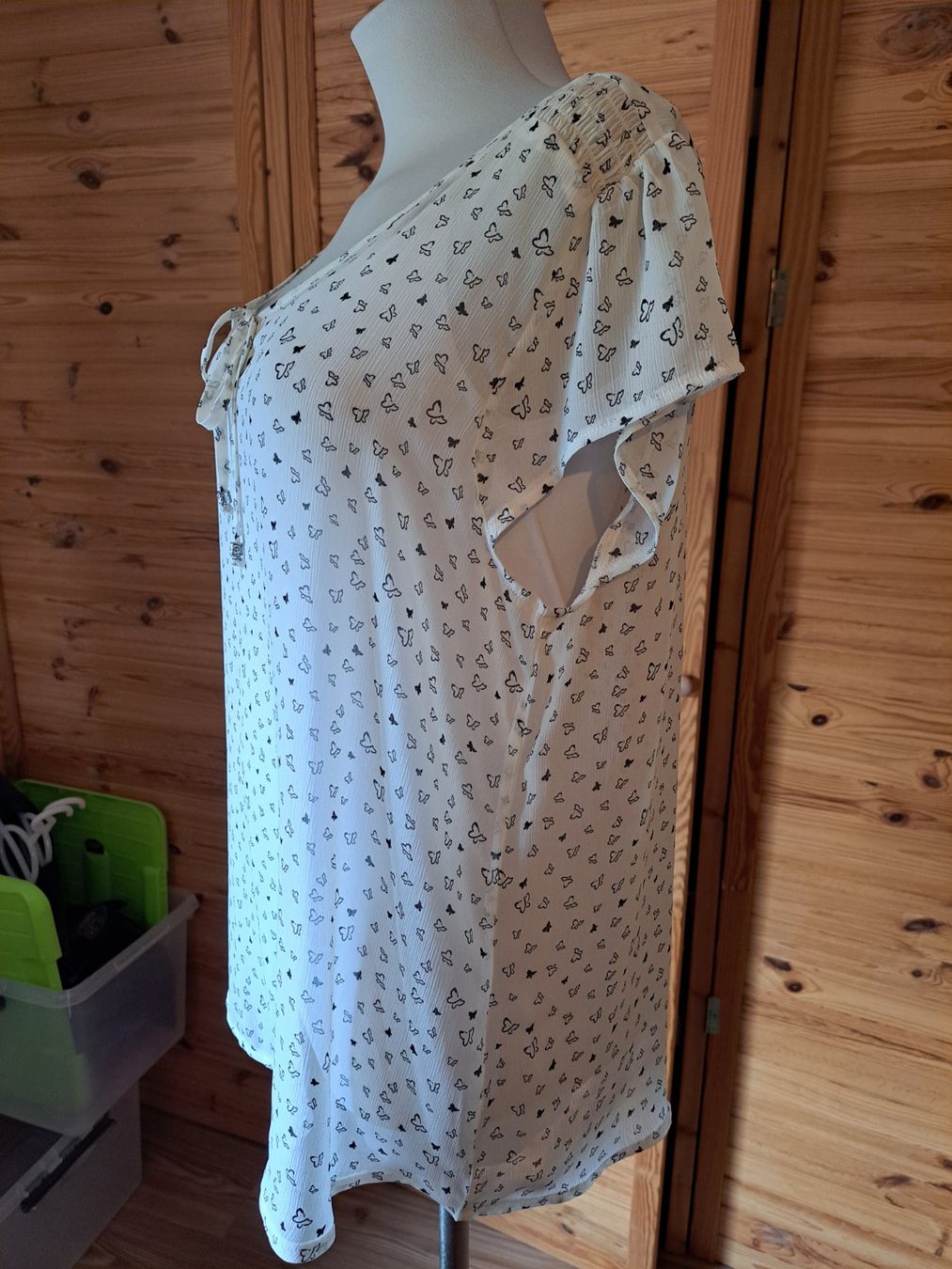 Blusen: Transparente, leichte Bluse, gr.42 – Gebraucht aus Rafz von MuriFinn 1