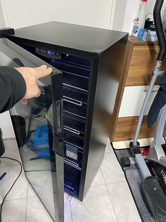 Réfrigérateurs: Weinkühlschrank  – D'occasion à Wynau par Lorent_Be 4