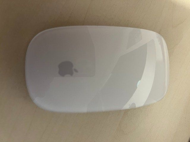 Apple PC: iMac 2019, 21.5 '' – Usato da Niederurnen venduto da ruedif2006 1