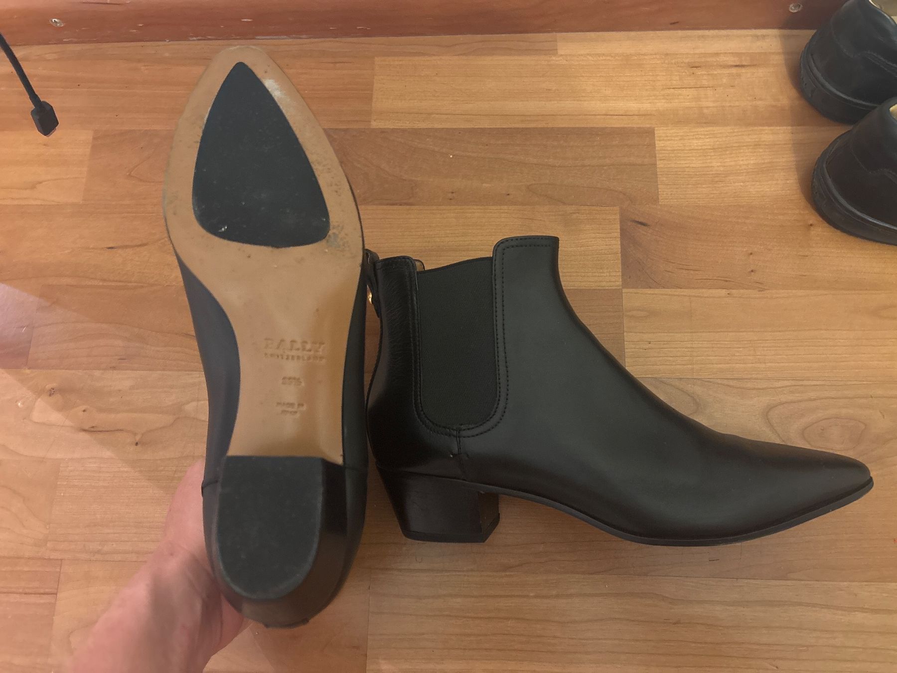 Bally Damenschuhe: 4 Paare Bally Schuhe – Gebraucht aus Küsnacht ZH von zuriz 1