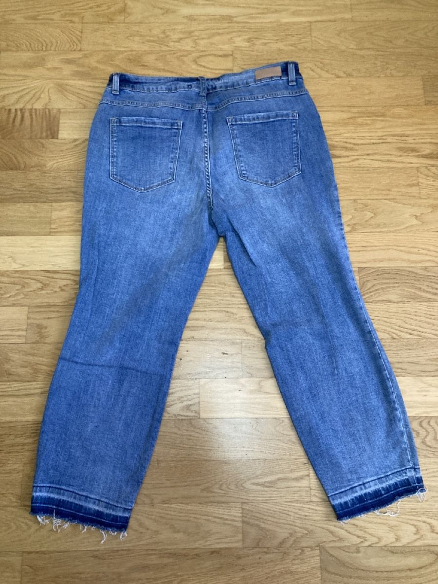Jeans: Jeans dreiviertel Gr. 44 – Nuovo (secondo la descrizione) da Thun venduto da Vans_98 3