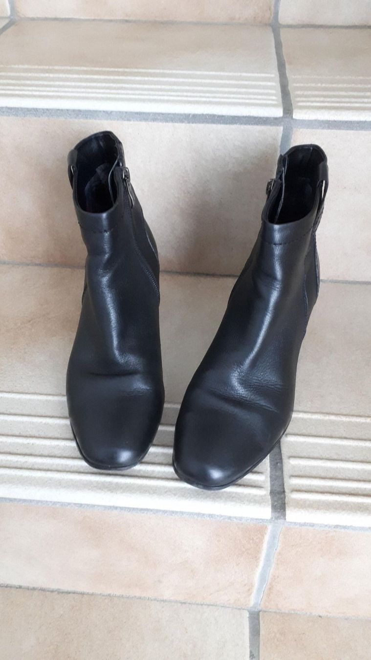 Scarpe da donna: Leder-Stiefletten – Usato da Montlingen venduto da Giardini13