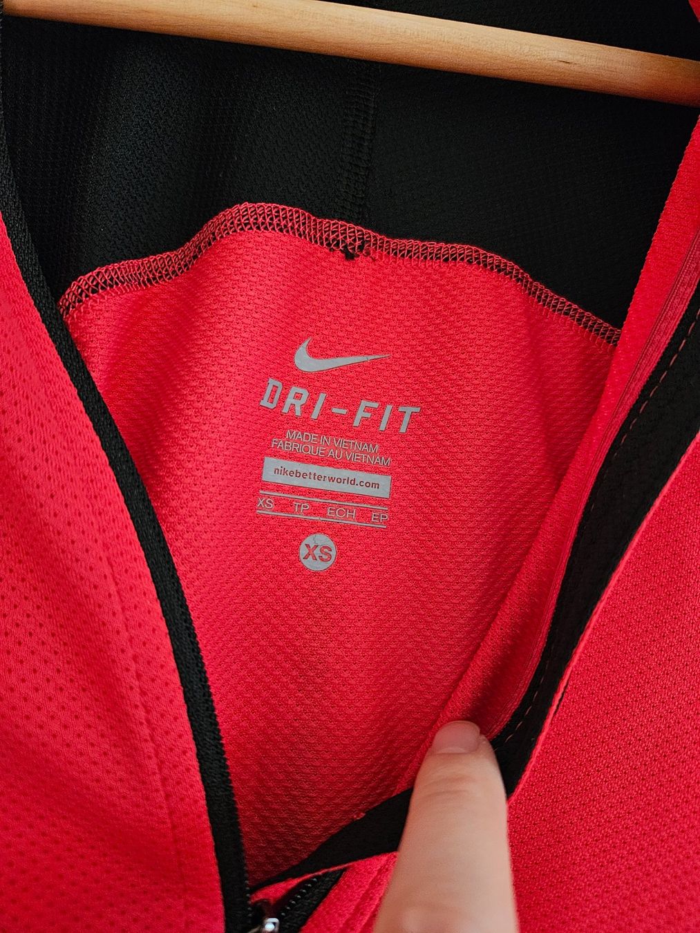 T-Shirts: Sport: Nike running Gr.XS – Gebraucht aus Schaffhausen von sabrina915 3