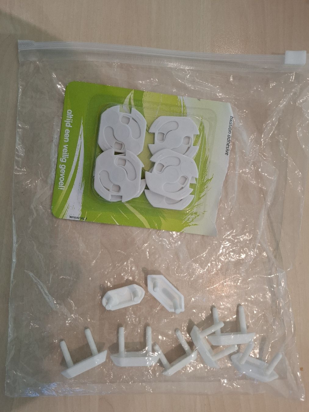 Stecker: Kindersicherung Steckdose – Neu (gemäss Beschreibung) aus Männedorf von Einhornmama