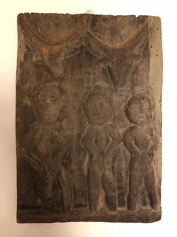 Skulpturen & Statuen: Seltene Paneele aus Nordostindien – Gebraucht aus Basel von Familymusic