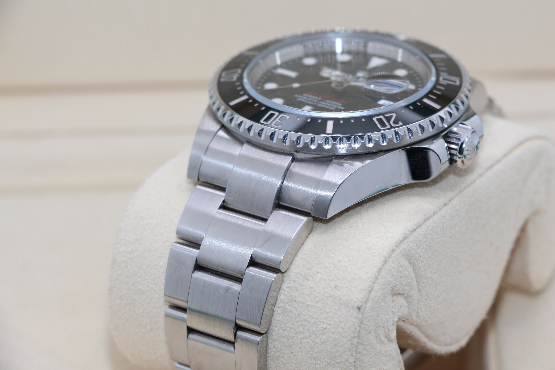 Rolex Uhren: Rolex Sea-Dweller 50th Ref. 126600, Full-Set – Gebraucht aus Zug von eMDi_Collection 1