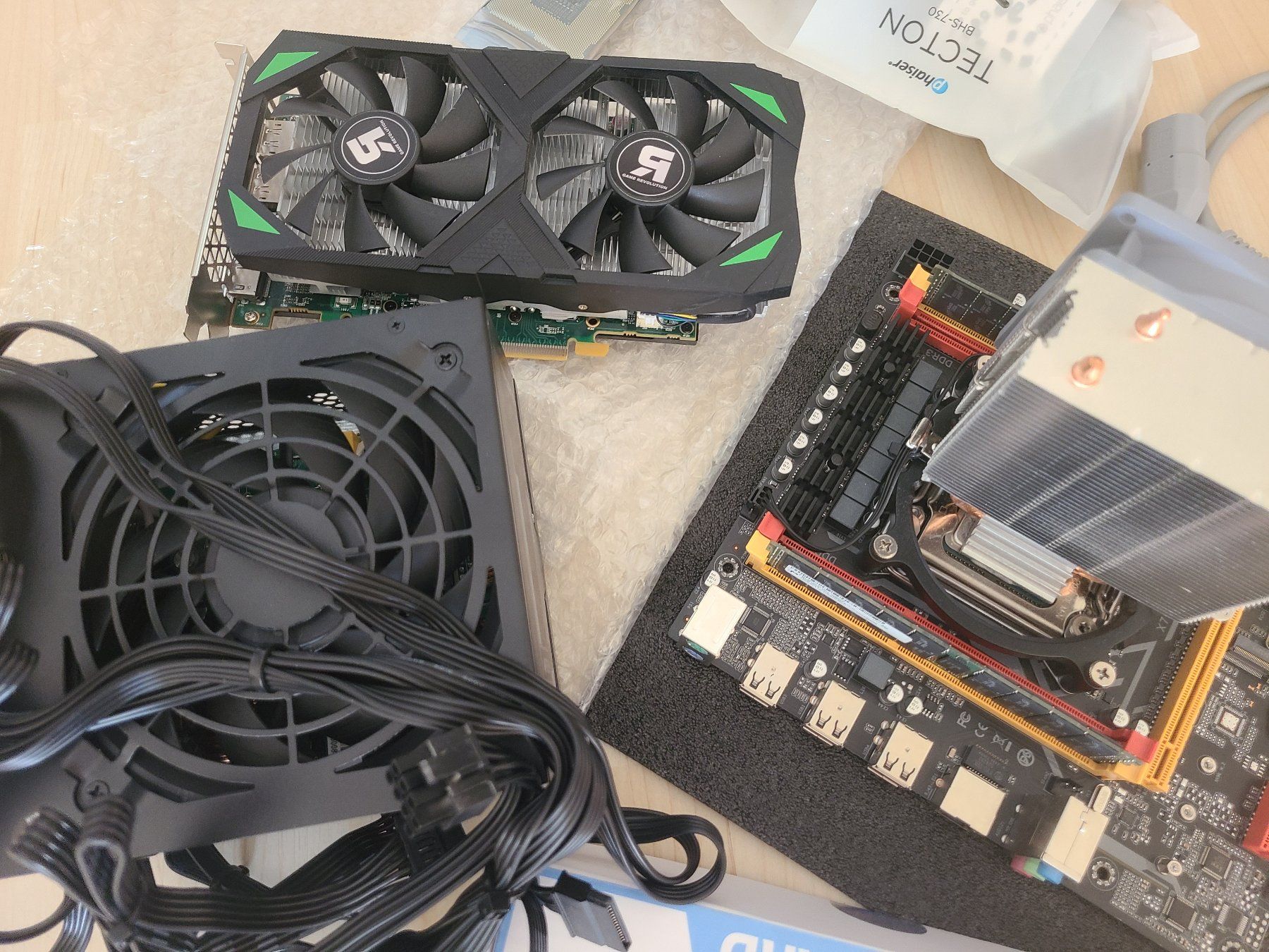 Bundle: X79 Mainboard, 32GB RAM, 2x CPU, GPU 8GB + Zubehör! (Gebraucht ...