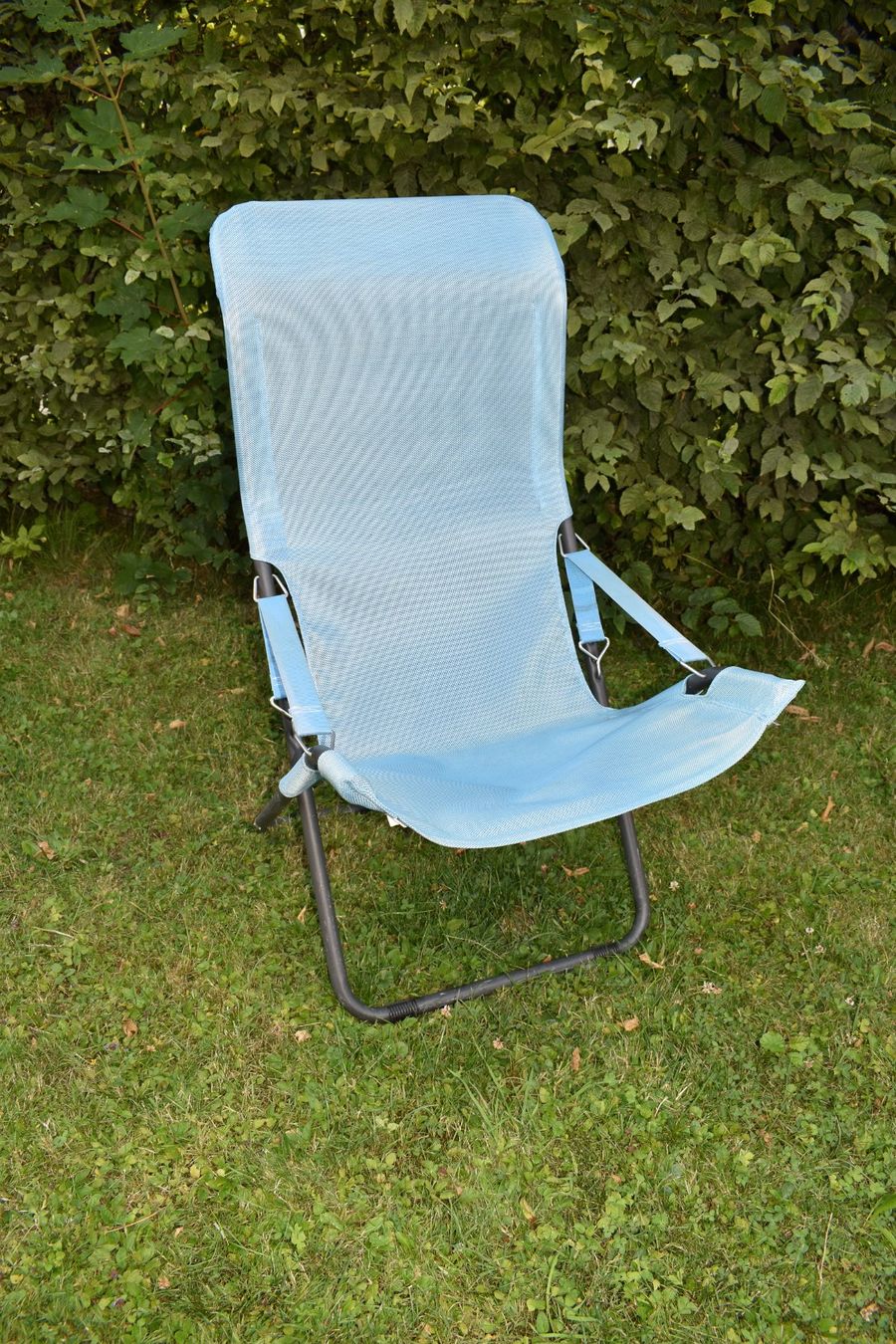 Sedie a sdraio: Faltstuhl Gartenstuhl / Liegestuhl blau – Usato da Speicher venduto da Indigoblau_3 5