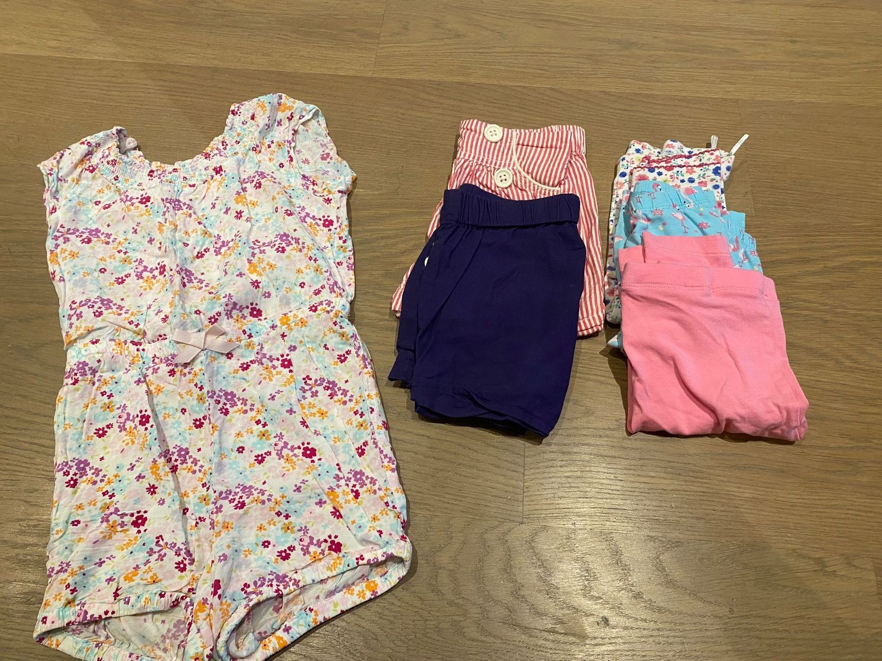 Lotti & Set di vestiti: Mädchen Kleiderpaket Grösse 86 – Usato da Alpnach Dorf venduto da Fengeli 5