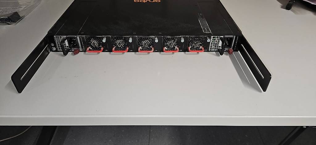 Firewall: HPE Aruba 8320 / Modell JL479A – Gebraucht aus Sutz von Vollda 1