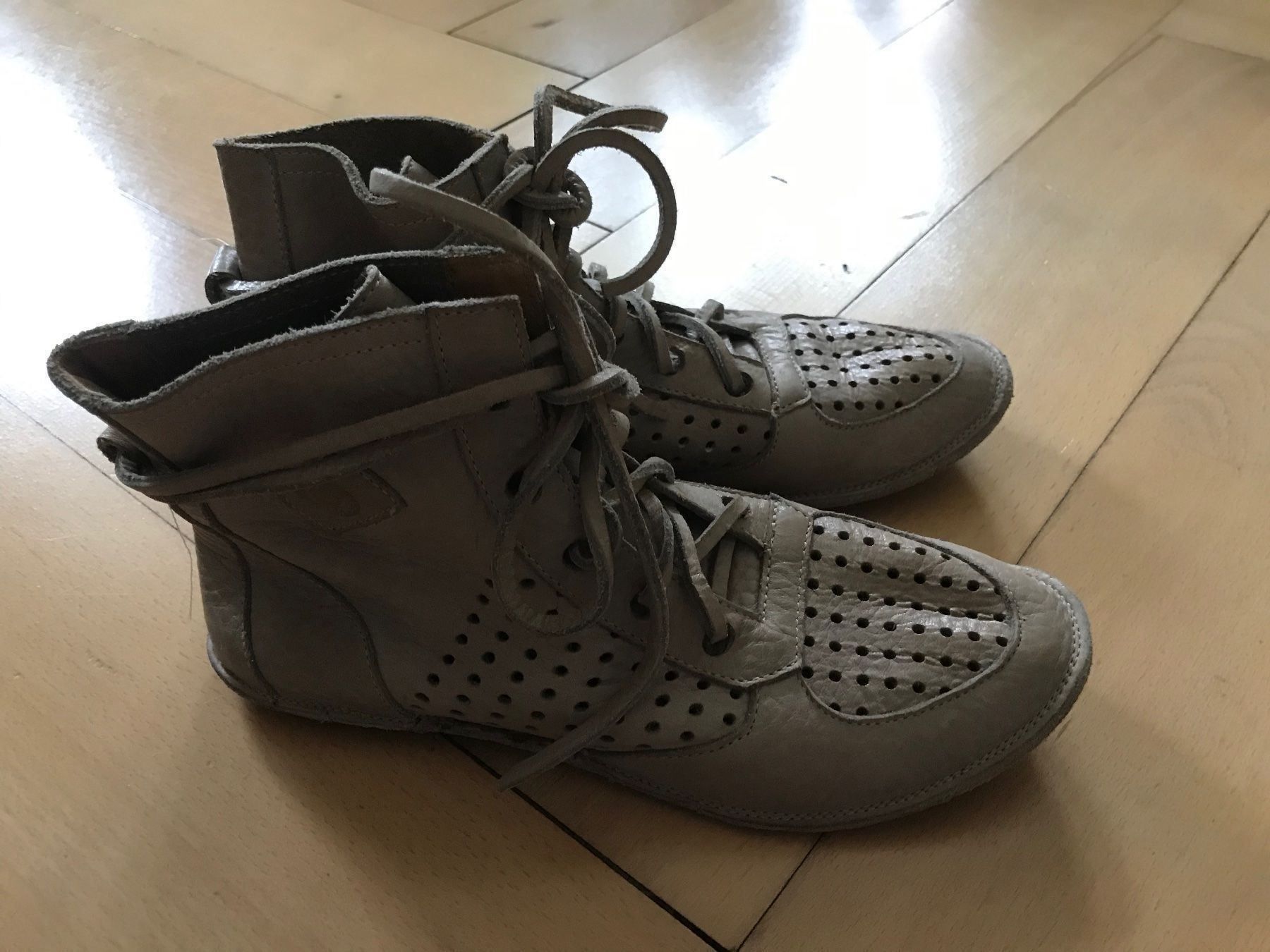 Damenschuhe: Schuh Gr. – Gebraucht aus Winterthur von Gape1 1