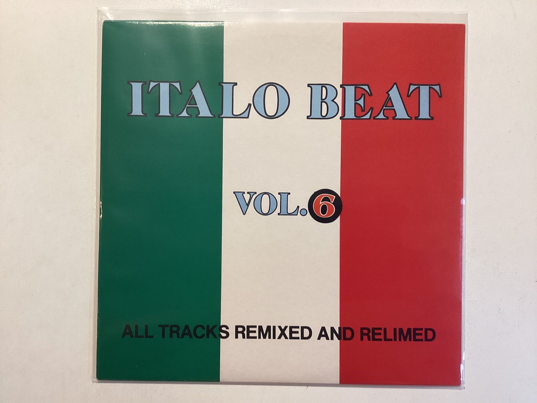 Dischi in vinile: Italo Beat Maxi-Single - Vol. 6 – Usato da Gutenswil venduto da Hamzian