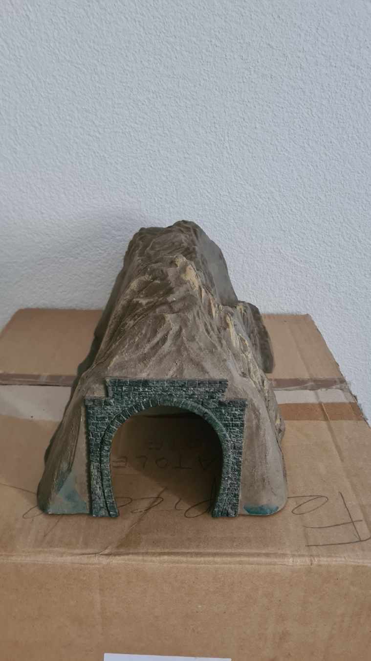 Modellini di ferrovie: Modelleisenbahn Tunnel H0 – Usato da Lachen SZ venduto da angelo048 1
