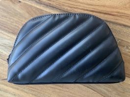 Kosmetiktasche von YSL Beauté
