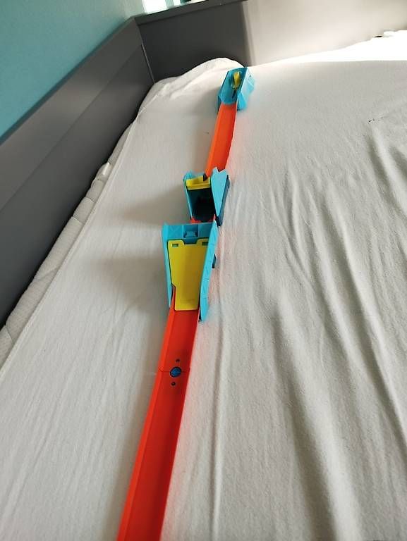 Modellautos: Hot wheels sauts  – Gebraucht aus La Chaux-de-Fonds von Nivi