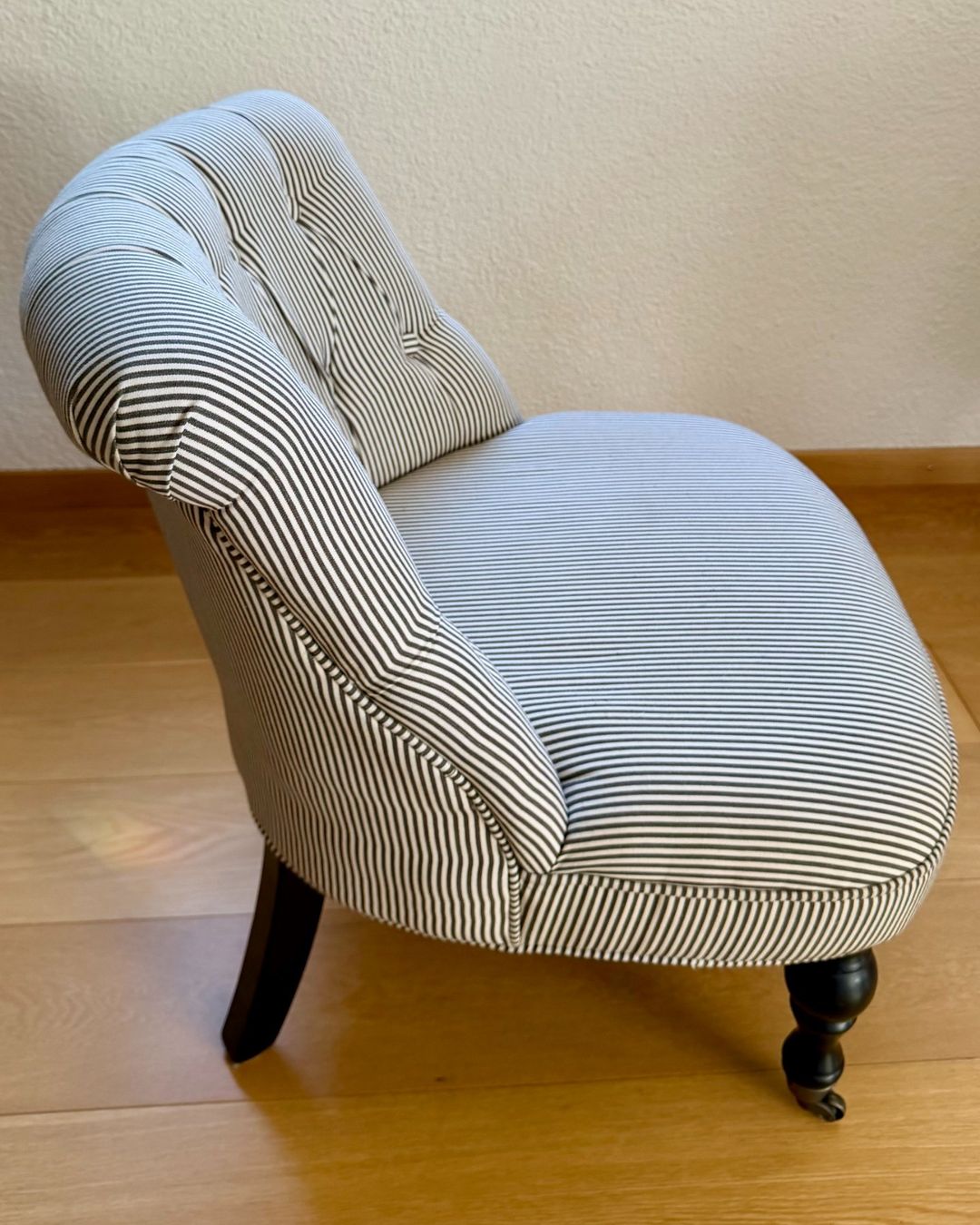 Poltrone: Kleiner Sessel 63 x 63 cm – Usato da Bülach venduto da nina_andrea 1
