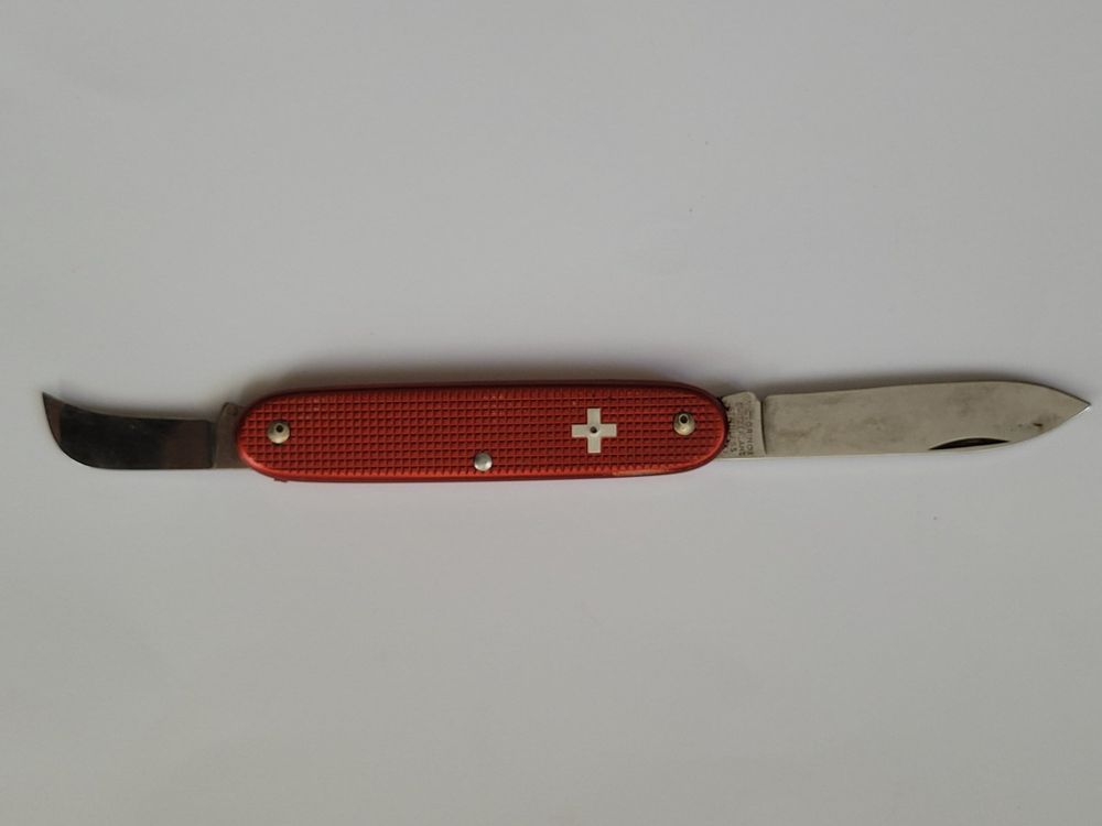 Victorinox 2025 pioneer pruner