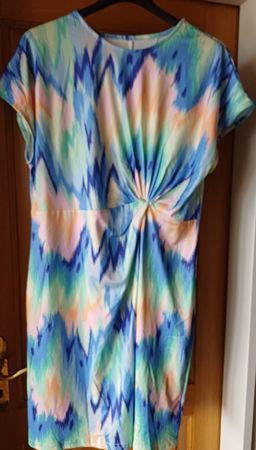 Neu Sommerkleid Gr. XXLBunt Ethno-MusterVerdrehtes Vordertei