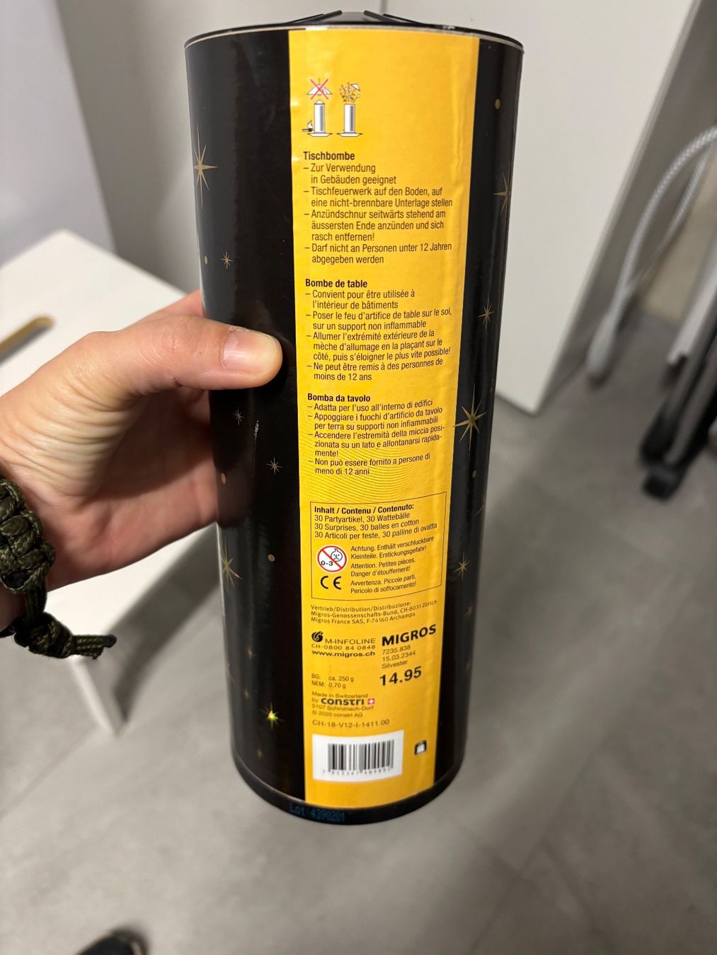 Tutte le decorazioni: Tischbomb nouvel an bombe de table jeu – Nuovo (secondo la descrizione) da Salvenach venduto da gwenwywar 1
