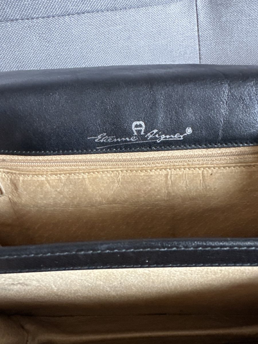 Aigner Borse da donna: Handtasche von Étienne Aigner. Schwarz Leder. – Usato da Zürich venduto da Thomaslue 2