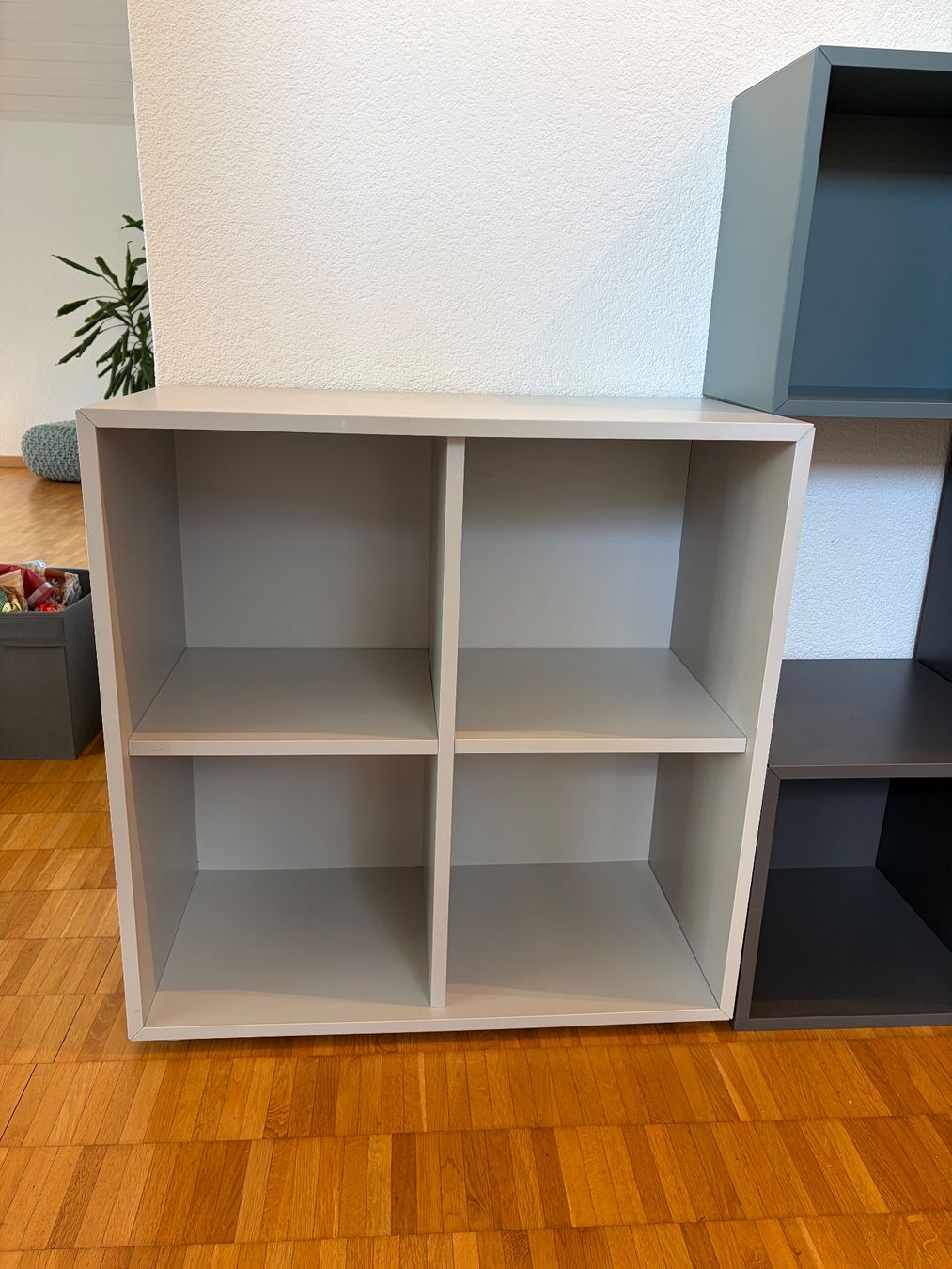 Ikea Étagères: IKEA Eket Hellgrau – D'occasion à Esslingen par MaximeNi