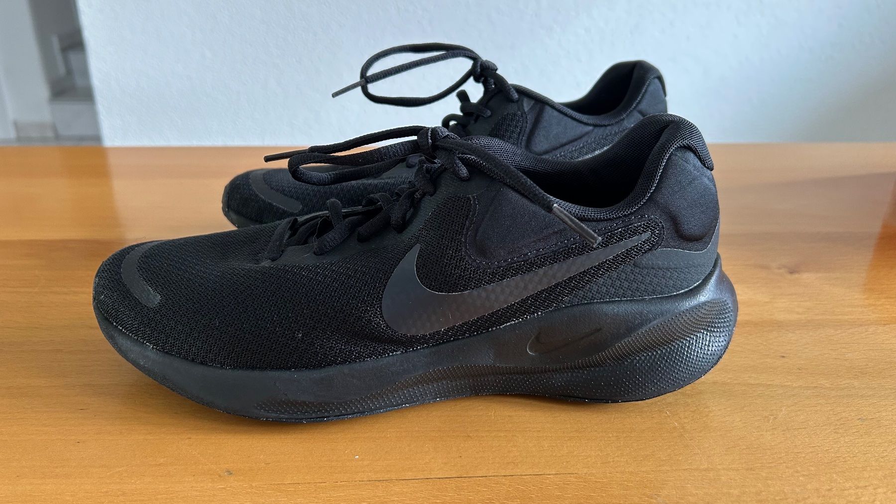 Nike Chaussures hommes: Nike Revolution 7 / Gr. 42 – D'occasion à Dotzigen par rapunzel03 4