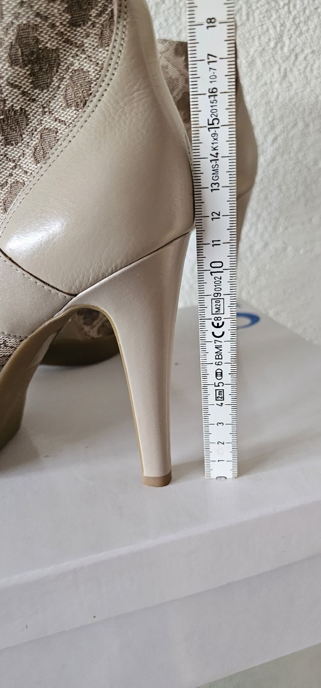 Guess Scarpe da donna: Guess Stiefelette gr 40 – Nuovo (secondo la descrizione) da Jona venduto da Smurnaya 4