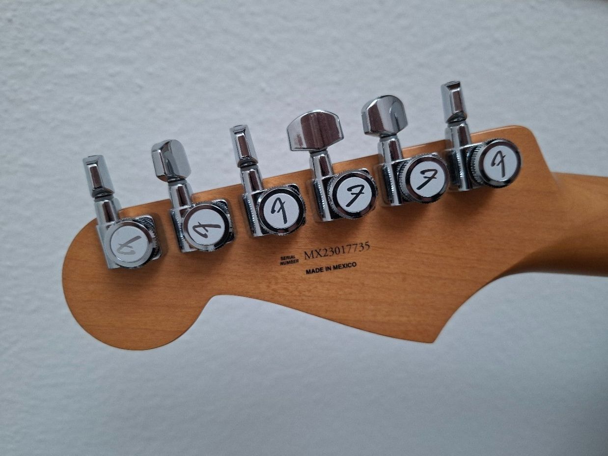 Strumenti musicali: Gitarre Fender Stratocaster – Nuovo (secondo la descrizione) da Richterswil venduto da Vox55 2