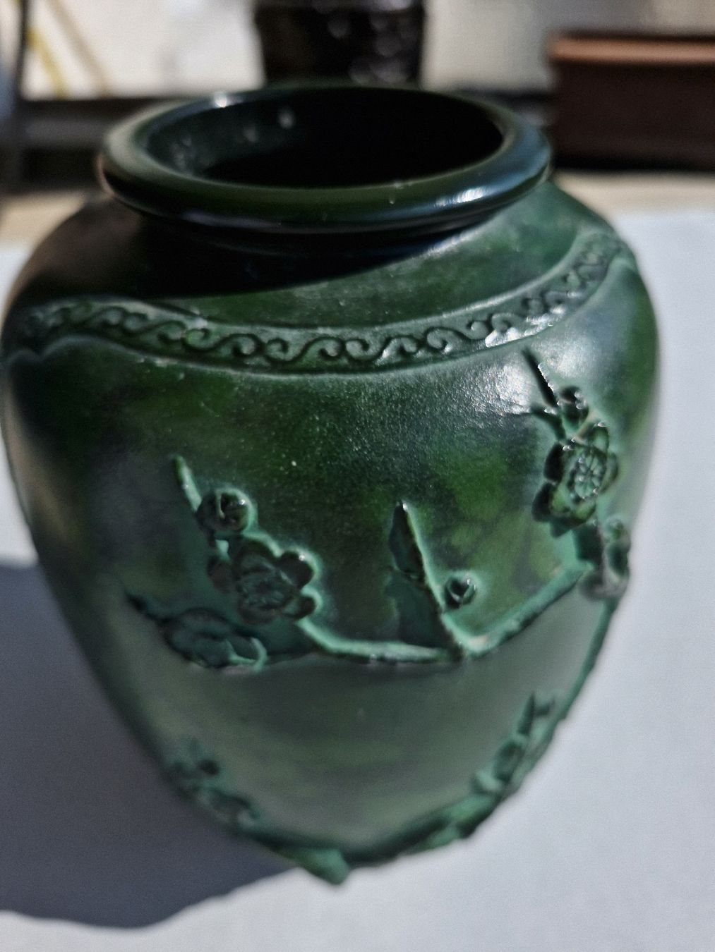 Vase & Récipients: Antike grüne Asiatische Vase mit Blumenmuster – D'occasion à Zürich par Secretariat11 3