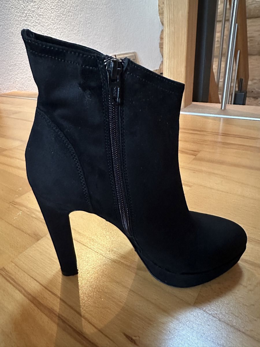 Scarpe da donna: Stiefelette 35 Mai Piu Senza – Usato da Benken ZH venduto da eandras 3