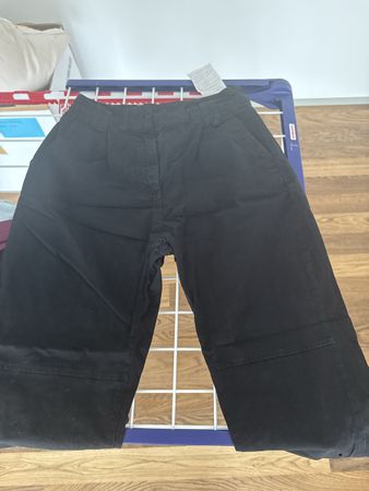 Schwarze Bershka Hose Grösse 38