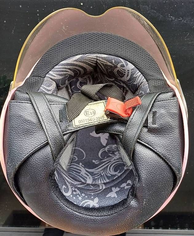 Casques & visières: Casque moto rose – D'occasion à Bôle par Benedetto72 3