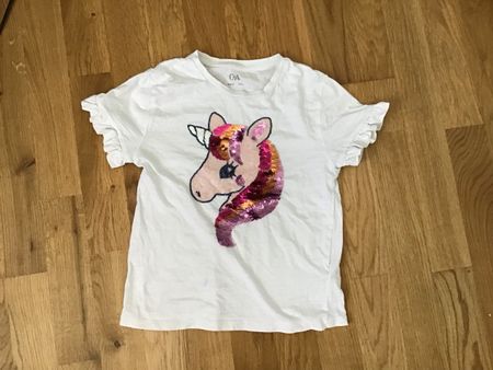 C&A T-Shirt Gr. 134 Einhorn Pailletten Wendepailletten Somme