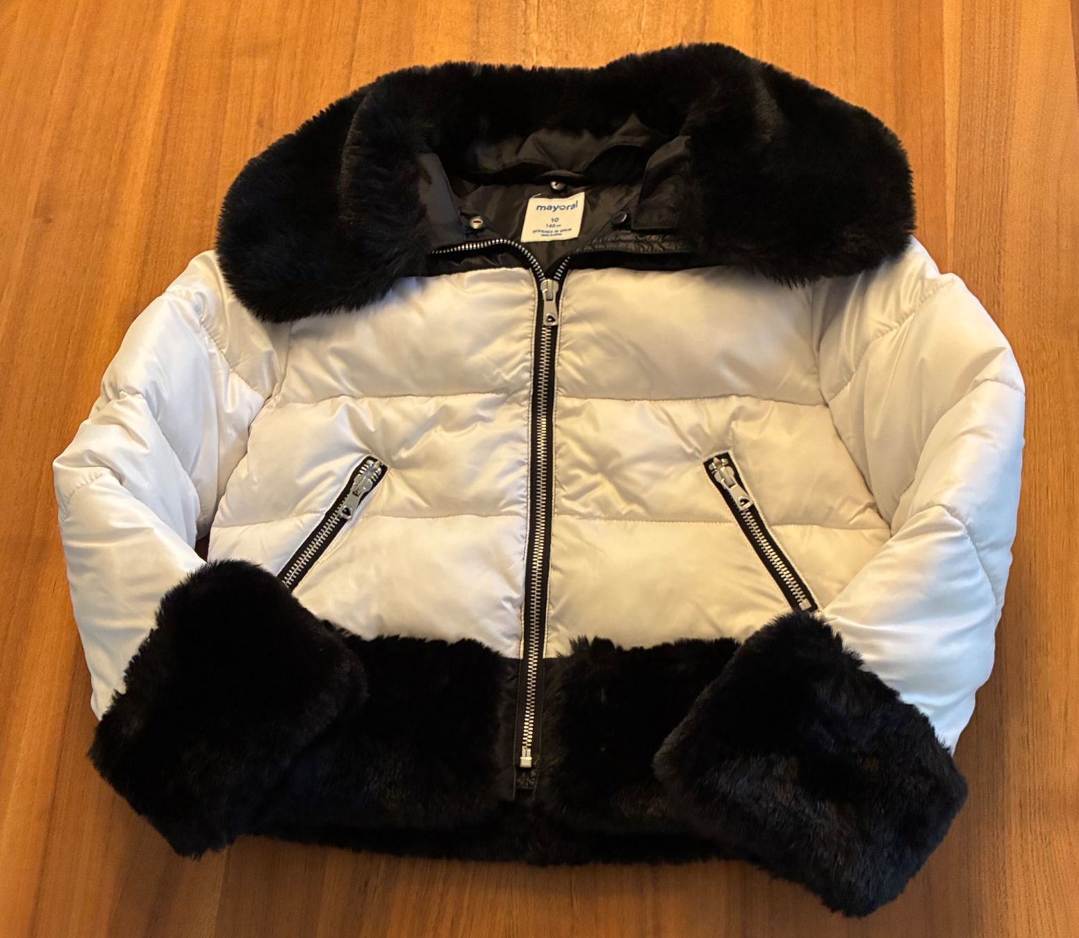 Giacche & Cappotti: Wunderschöne Mädchenjacke Grösse 140 – Usato da Lostorf venduto da lac_g2ry