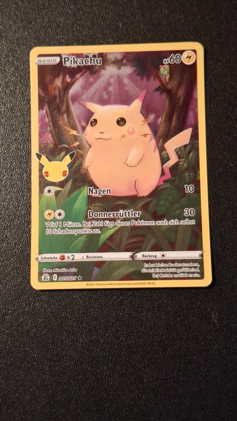 Pokémon Carte collezionabili: *Pokémon Pikachu* Holo-Karte 005/025 – Nuovo (secondo la descrizione) da Brütten venduto da Sigimi