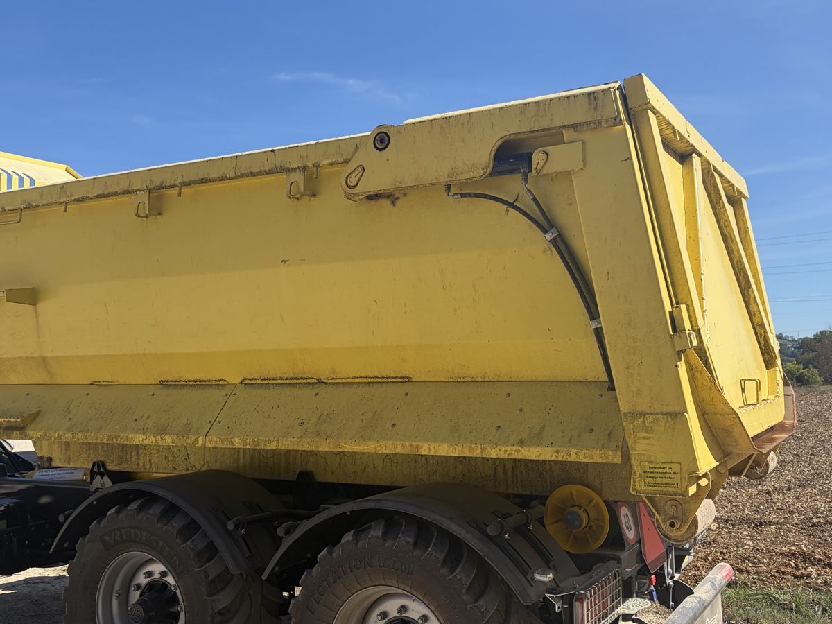 Kipper: Abrollcontainer mit Hydraulischer Heckklappe – Gebraucht aus eiken von 12289 1