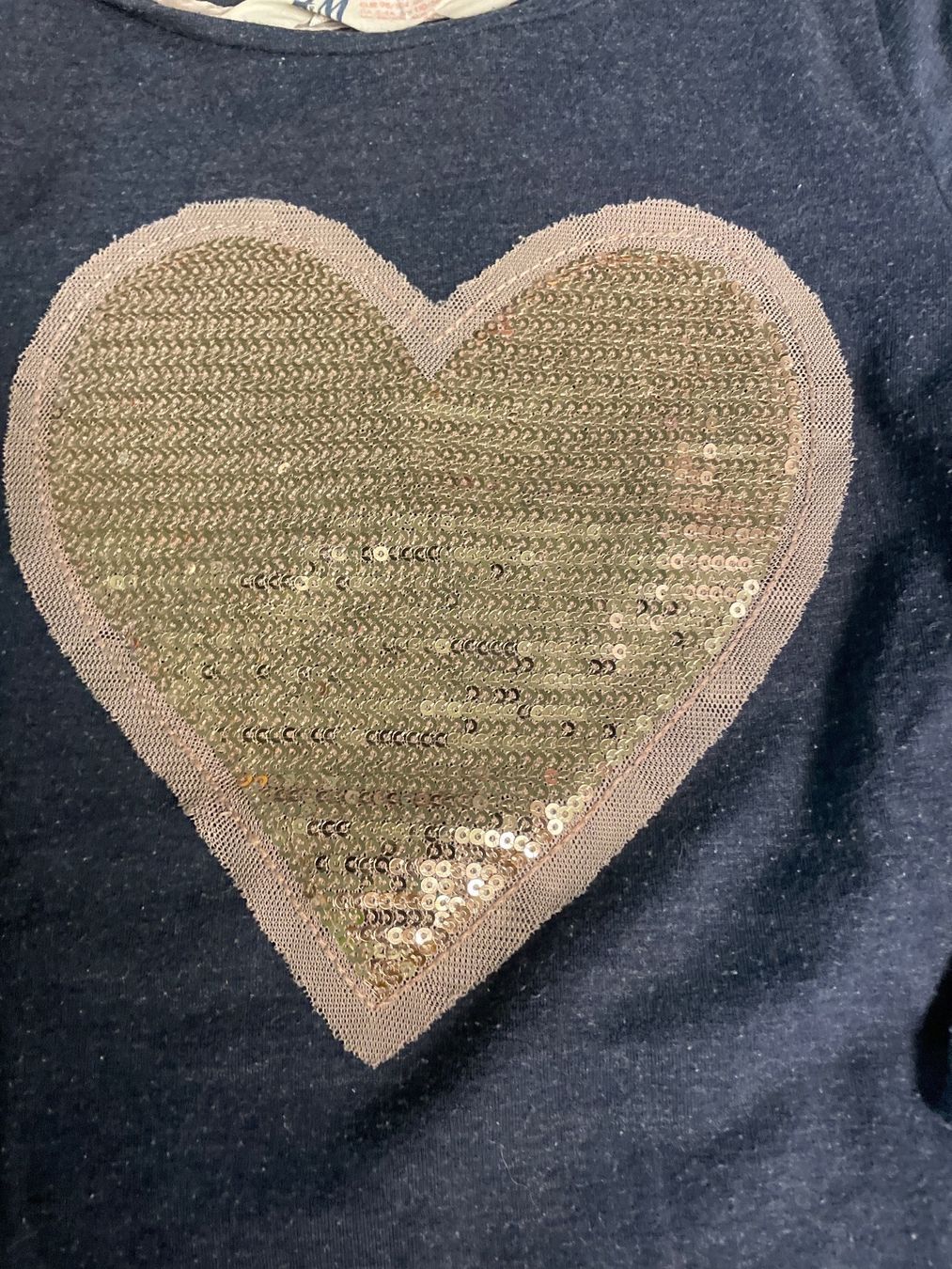 H&M Pulls et sweat-shirts: 4 süsse H&M Pullover Gr.98/104 – D'occasion à Obergerlafingen par cabo4 1