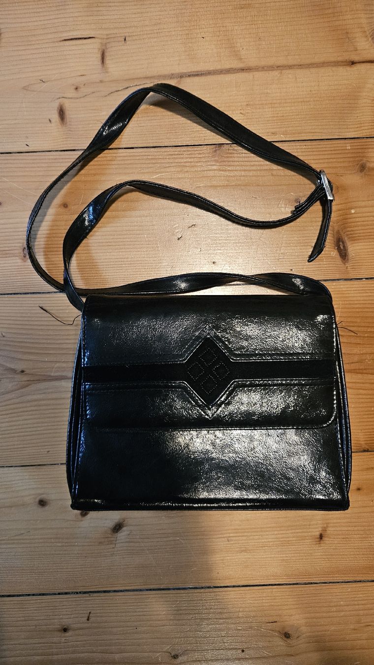 Borse da donna: Elegante Vintage Handtasche, schwarz – Usato da Baden venduto da Mad_am 1