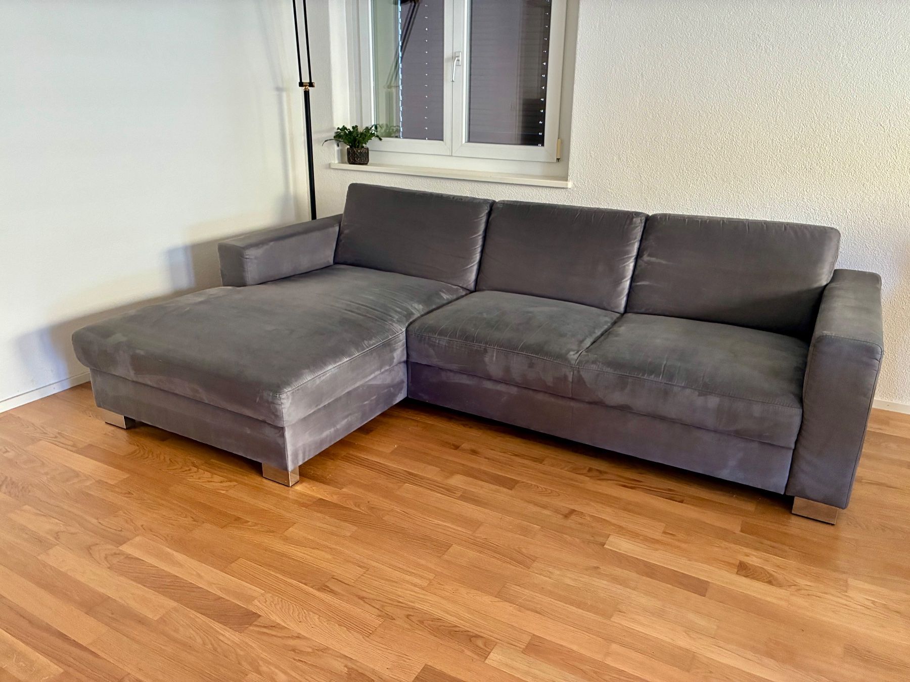 Sofas: Sofa Samtoptik Braun/Grau – D'occasion à Zürich par rob_9ly9 1