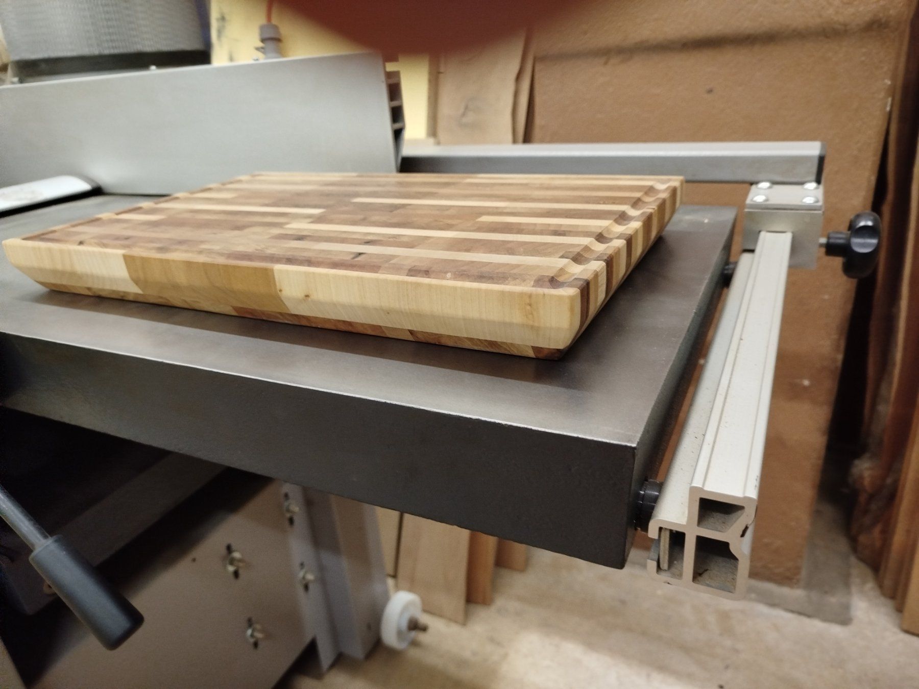 Articoli in legno: Stirnholz Schneidebrett – Nuovo (secondo la descrizione) da Huttwil venduto da brandschaer 1