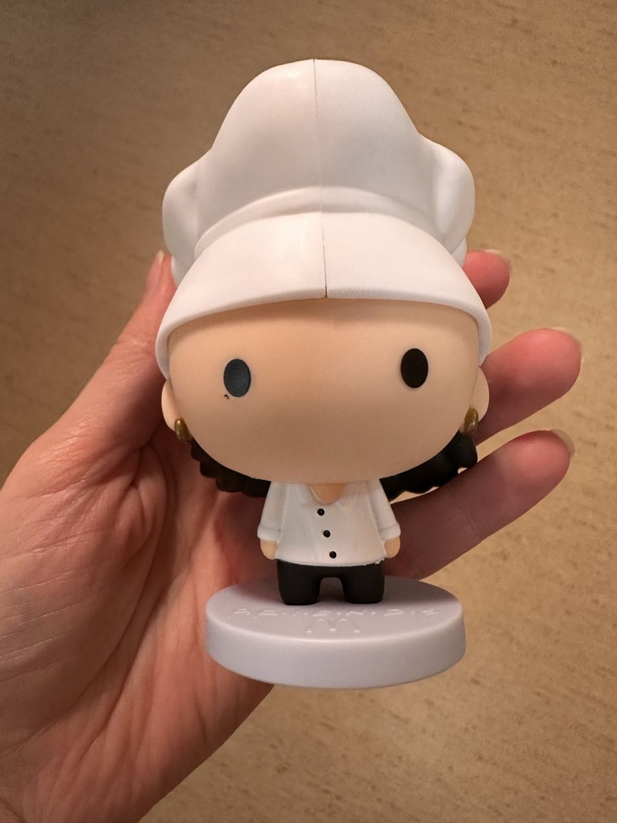 Statuette: Friends Monica – Nuovo (secondo la descrizione) da Sion venduto da Omnomberry-