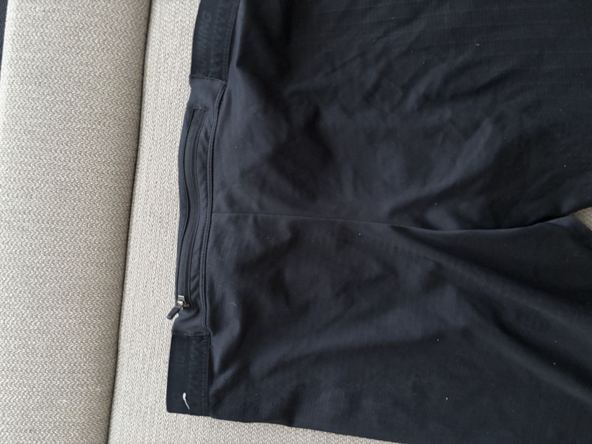 Nike Hosen: Nike Long tights M – Gebraucht aus Zürich von von_sj9s 5