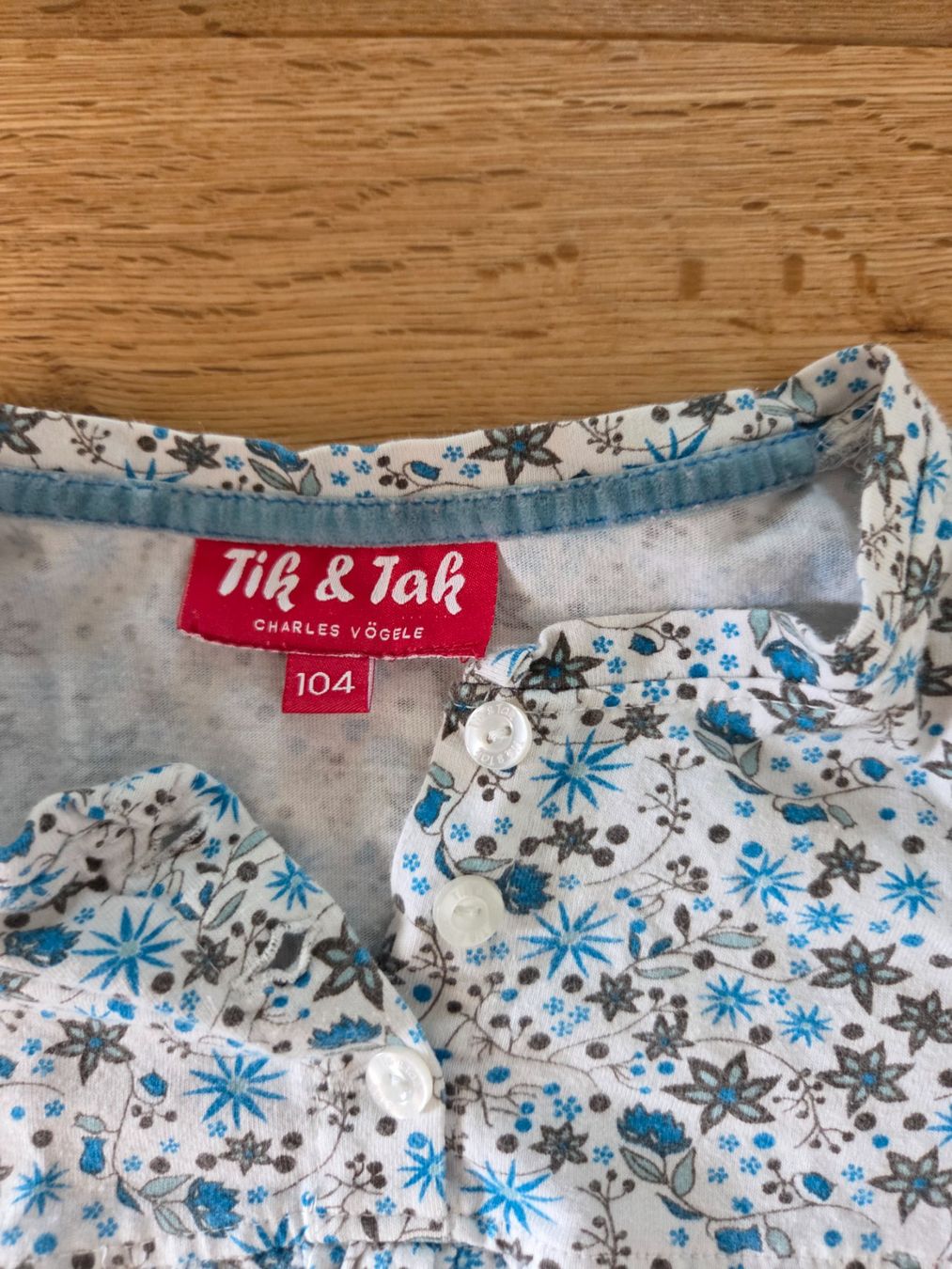Manor Maglioni & Felpe: Langarmshirt Gr. 98, Blumen, blau – Usato da Ottikon venduto da swiftchocolate 1
