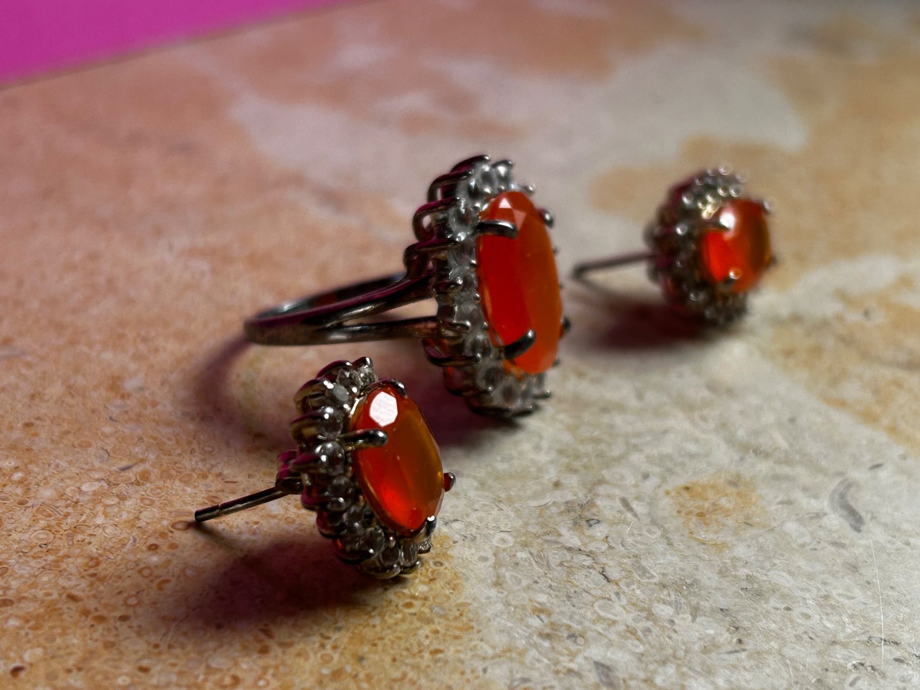 Altri gioielli: Schmuckset Ring & Ohrringe mit orangen Steinen – Usato da Laufen venduto da Bellavitaboom 1