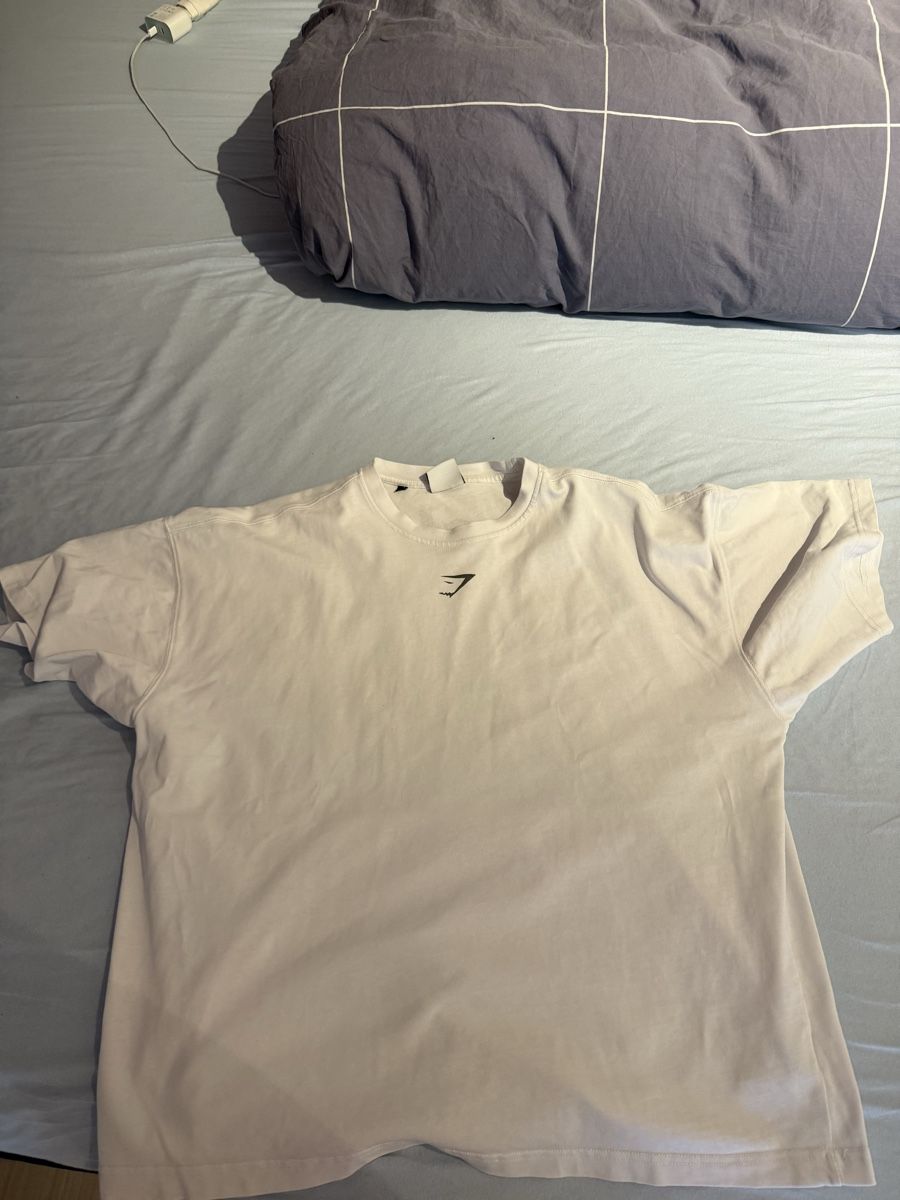Gymshark T-shirt: Gymshark T Shirt – Nuovo (secondo la descrizione) da Däniken SO venduto da jschenker27
