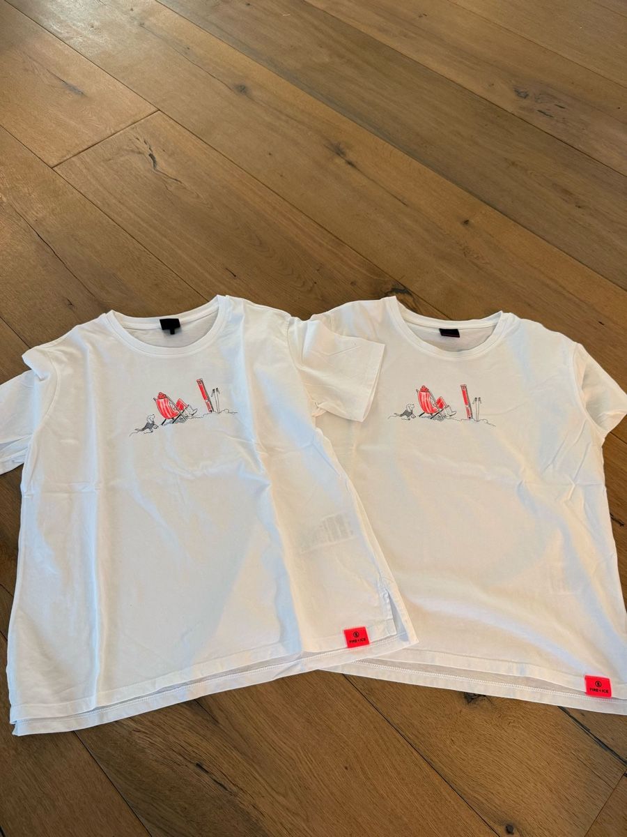 T-shirt: Zwei T Shirts Weiss, Gr. S – Usato da Aarburg venduto da saluvava
