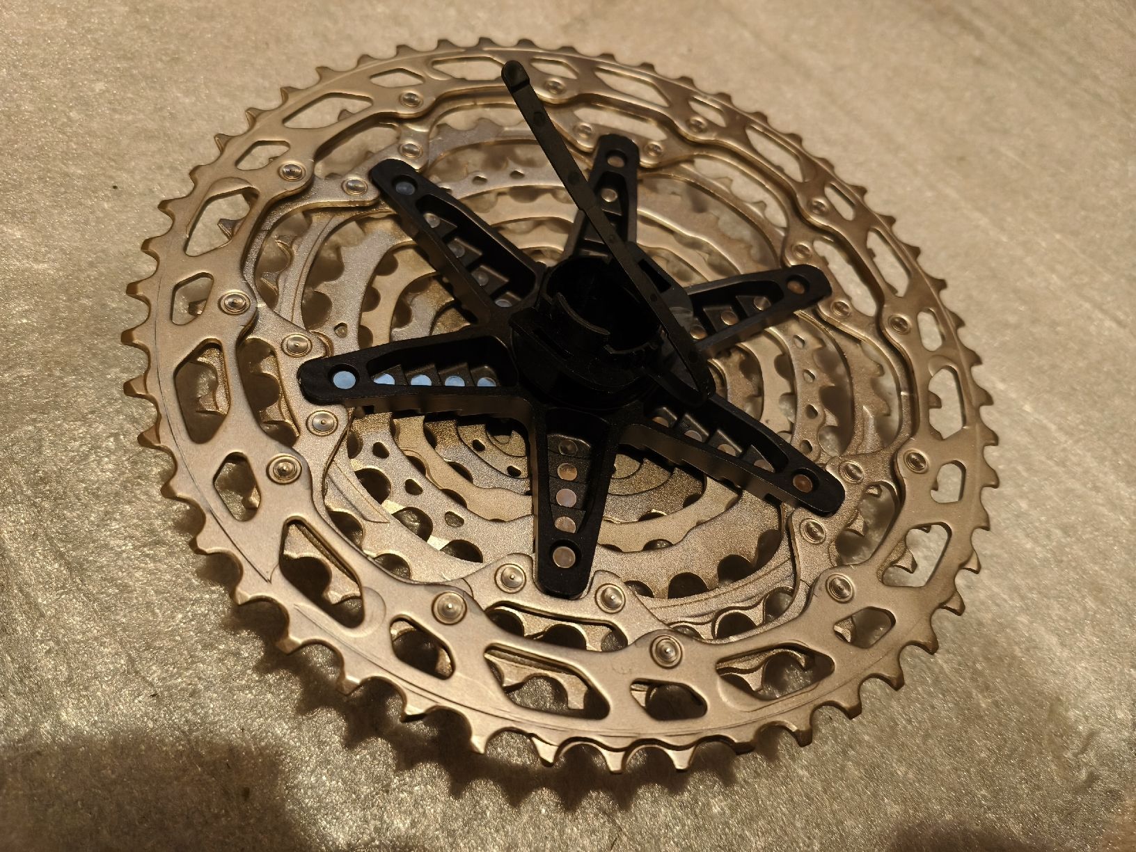 Shimano Pezzi di ricambio: Shimano  Deore cassette Micro Spline New   – Nuovo e nell'imballaggio originale da Zürich venduto da luc_mf5d 1