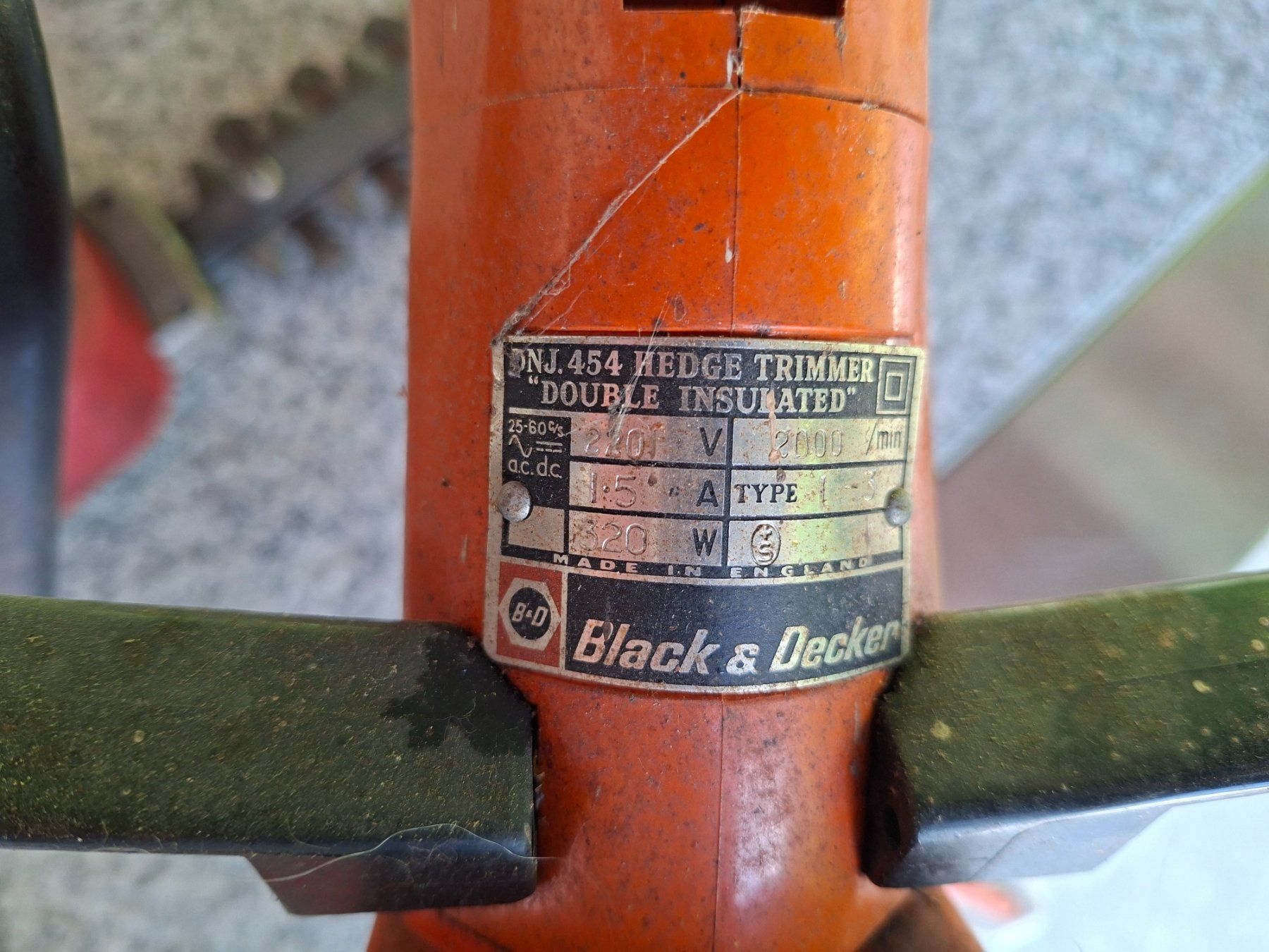 Tutti gli attrezzi: Zwei Heckenscheren. MioGarden. Black & Decker. – Usato da Goldach venduto da armando_r 4