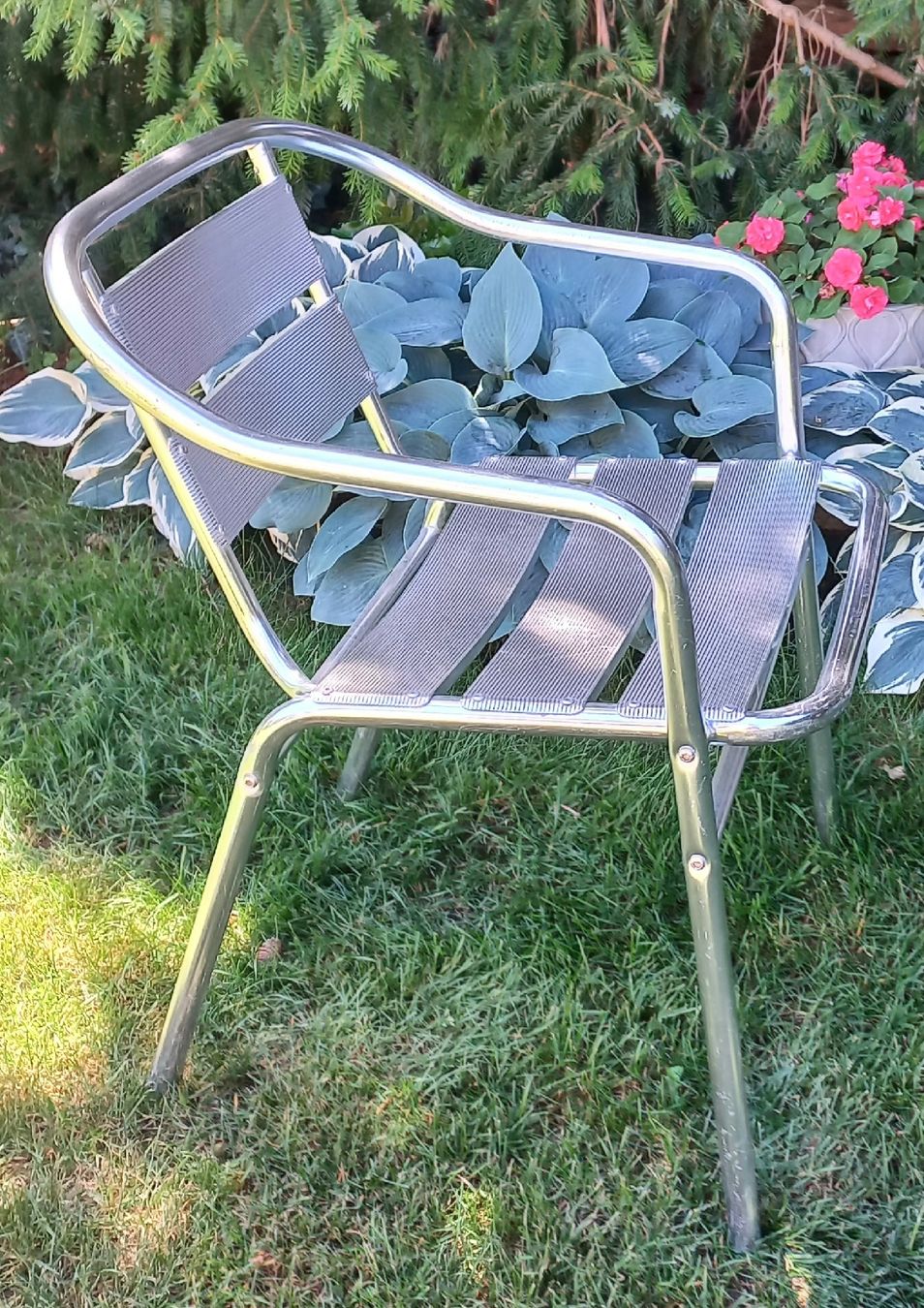 Poltrone: Stapelbare Aluminium-Gartensessel, 4 Stk, – Usato da Buchs AG venduto da Dzirul 2