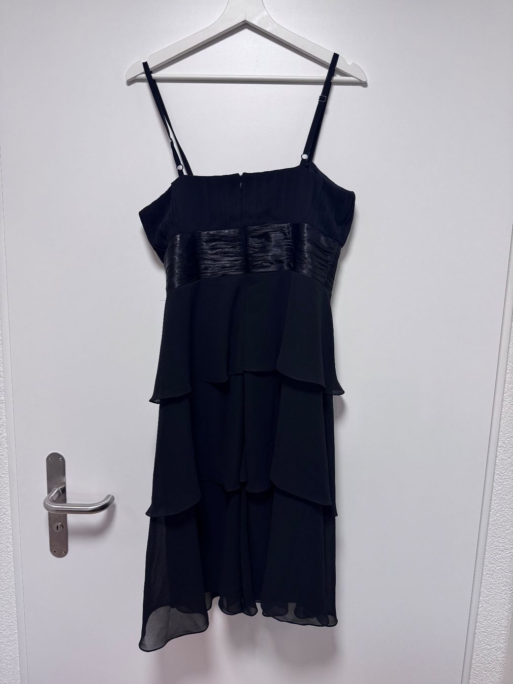 C&A Vestiti: Schickes, elegantes, schwarzes Kleid, Gr. 40 – Usato da Winterthur venduto da tam_7tbh 1